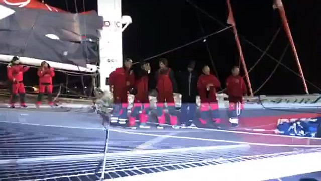 Trophée Jules Verne. Arrivée de Idec