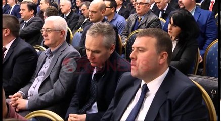 Manjani, prokurorëve: Zbardhni dosjen e çdo zyrtari që abuzon, qoftë ministër - Ora News