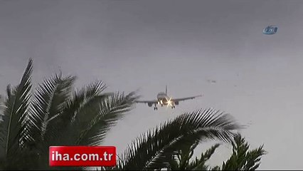 Hasta taşıyan pilotun azmi kayıtlara yansıdı