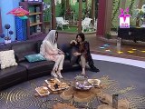 See what happened when Shaista lodhi opened the Purse of Reham khan