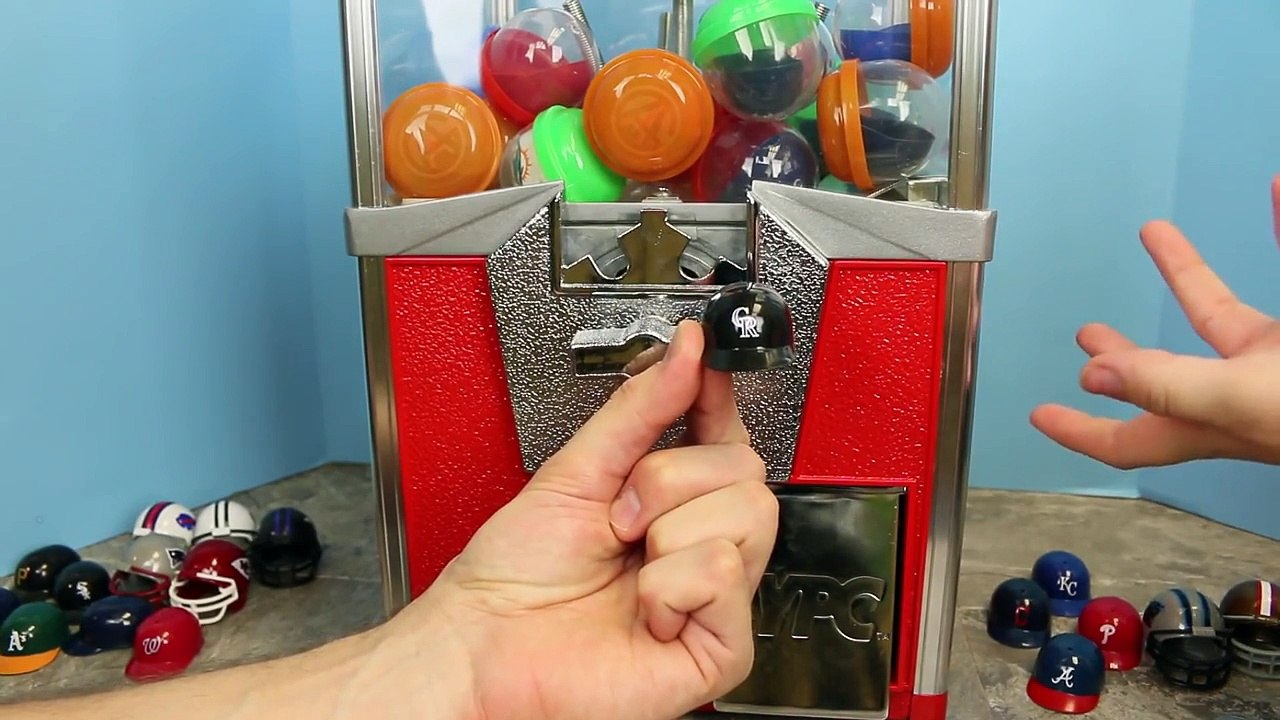 Coin Machine Mini Major League Baseball MLB Helmet Guessing Game with Surprise Toys