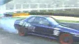 R32 Nissan Skyline GT-R vs Nissan 300ZX twin turbo drag raci