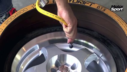 How to drift with a Mini ? (Motorsport)