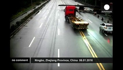 Impressive car accident in China
