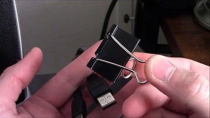 How to keep cables neat with binder clips
