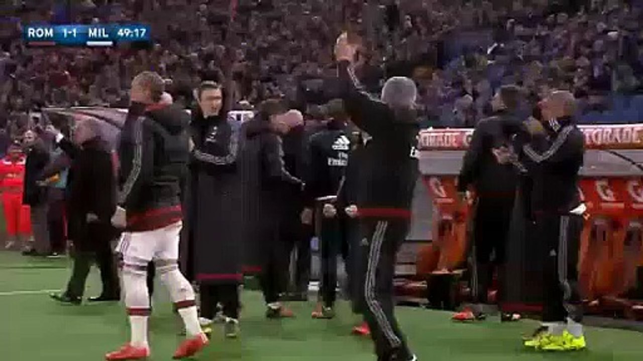 Juraj Kucka Goal - AS Roma 1-1 AC Milan Serie A 09-01-2016