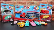 Disney Cars NEW 2015 Color Changers Lightning McQueen Sheriff  Mack Dip & Dunk Trailer Toy