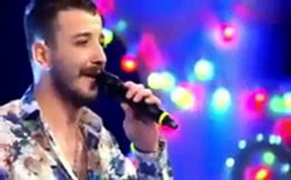 Ahmet Parlak Devlerin Aşkı O Ses Türkiye Yılbaşı 31 Aralık 2015