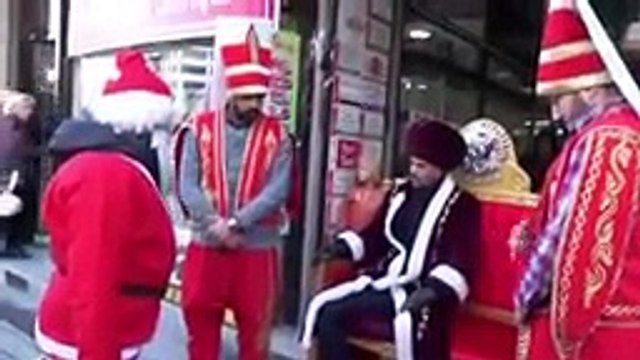 Noel Baba Kelime i Şehadet Getirdi Müslüman Oldu