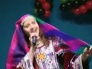 Amina (Russian Girl) - Pashto song (Hewad Group)