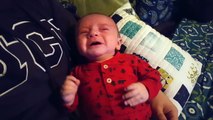 Star Wars : Ce bébé en pleurs se calme en écoutant la 
