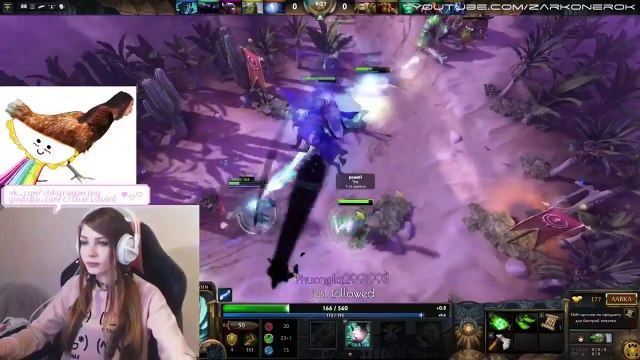 СТРИМЕРША КАРИНА ПОКАЗАЛА СИСЬКИ НА СТРИМЕ.