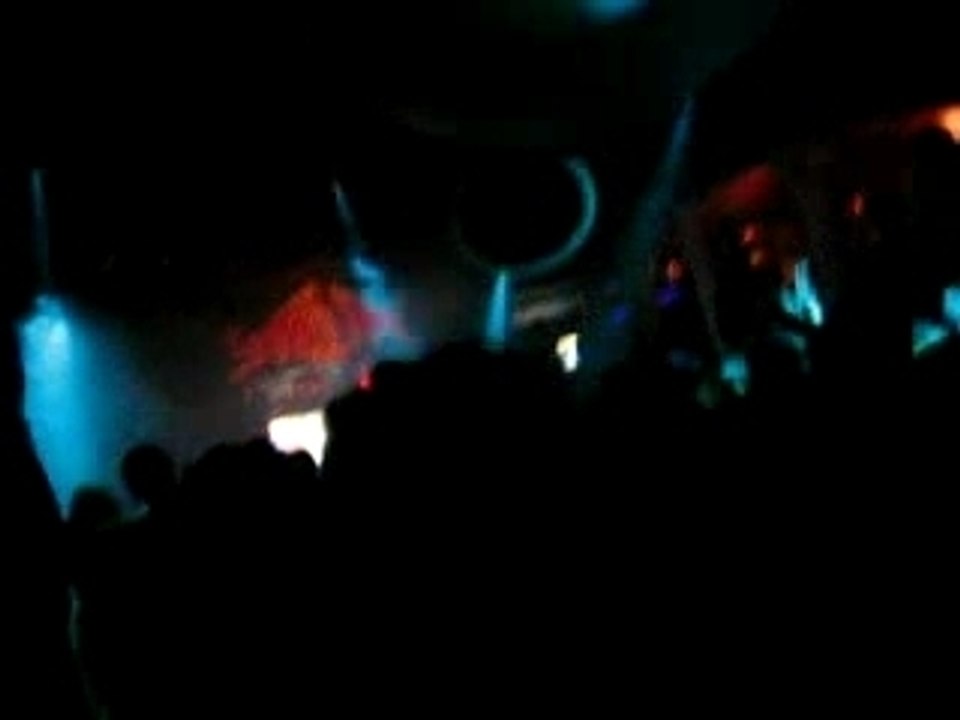 @b-club
