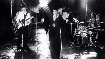 Işın Karaca - Tanrım