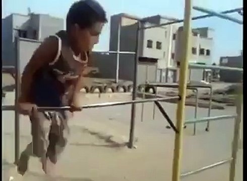 es choty Bachy ka tallent check kero ye Pakistani Bacha hy