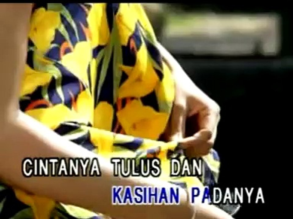 yulia yasmin  'Jangan Sakiti Hatinya'