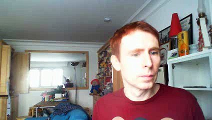 Wiwi égratigne "sois heureuse" de Serge Laprade