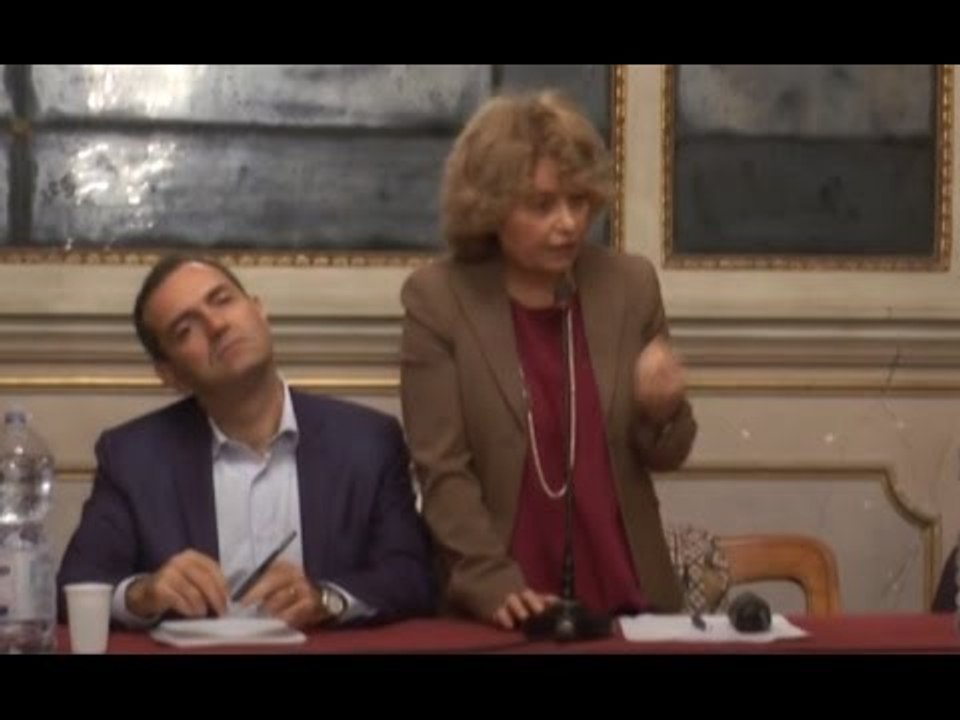 Napoli - "Vivoanapoli" si confronta con il sindaco de Magistris (09.01.16)