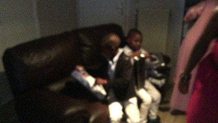 De cadeautjes worden uitgepakt