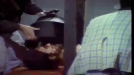 OMG - man dies performing magic trick :O