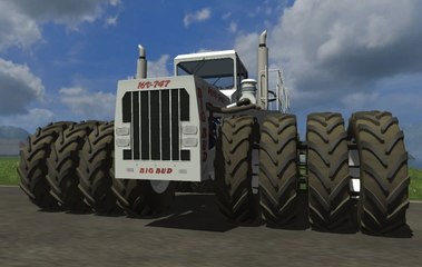 World's Largest Farm Tractor - Big Bud 747 -