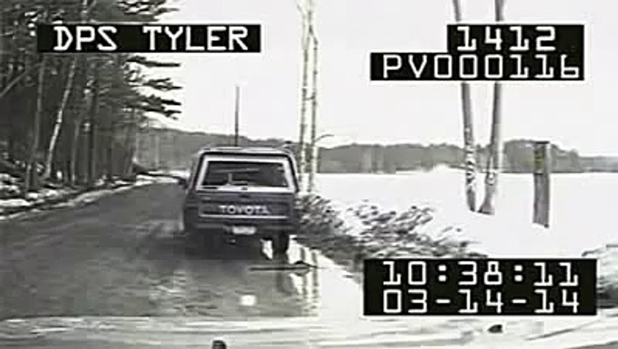 Неведомая тварь напала на полицейского! (())  A mysterious creature attacked the police !