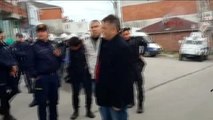 Kocaeli Dilovası Polis, Dilovası'nda Yürümek İsteyen Hdp'li Gruba İzin Vermedi: 3 Gözaltı 1-