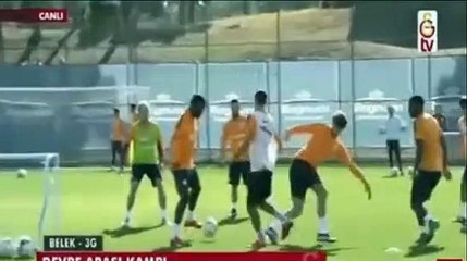 Sneijder'den Türkçe tepki: Hay Semih ya