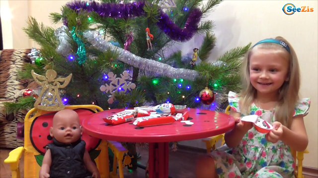 ✔ Беби Борн и Ярослава распаковывают подарок от Деда Мороза – Kinder Maxi Mix - Doll Baby Born ✔