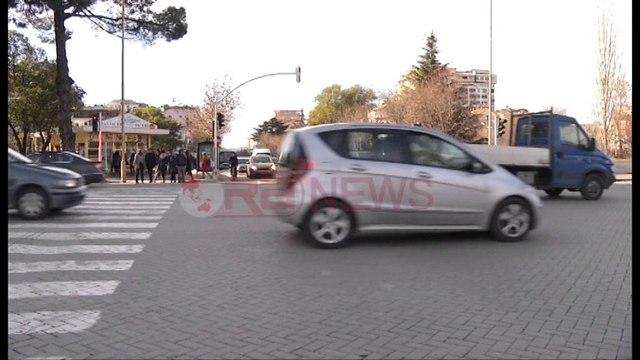 MTI: 7% e mjeteve me benzinë s’kaluan kolaudimin, makinat 30 vjeçare jashtë qarkullimit - Ora News
