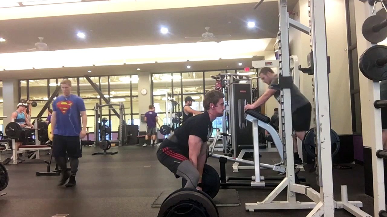 535 lb (243 kg) PR at w- straps at 164 lbs (74 kg) bw for Seth