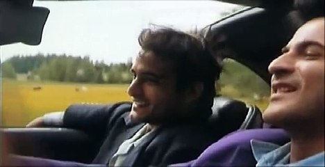 (Madhuri, Sanjay Kapoor, Akshay Khanna)-Aaina Bataa Kaise