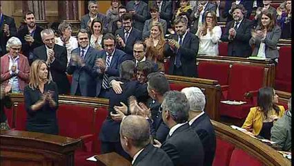 Comienza el  pleno del Parlament para investir a Carles Puigdemont presidente