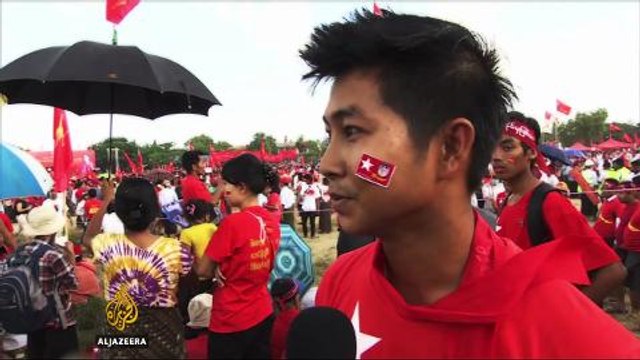 Myanmar's Aung San Suu Kyi holds rally ahead of vote