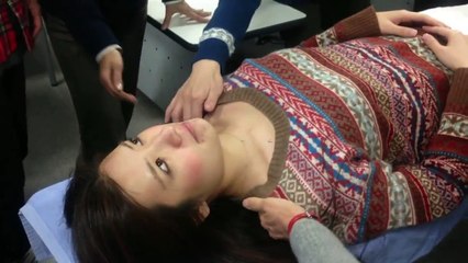 Only a towel   10 seconds can eliminate your shoulder pain