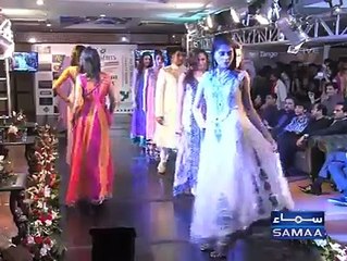 Dhol Ki Thap Par Dance."Dee Jhons Media Company Partner's Fashion Show"