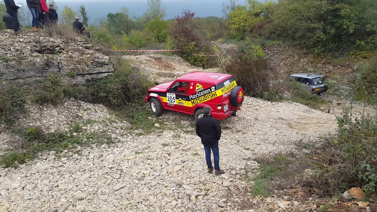 Franchissement 4x4 Mitsubishi Pajero Monique Chaverot Trial amateur Montalieu 20151010_161936[1]