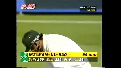 Great Inzamam-ul-Haq Complete His Century with Massive Six1