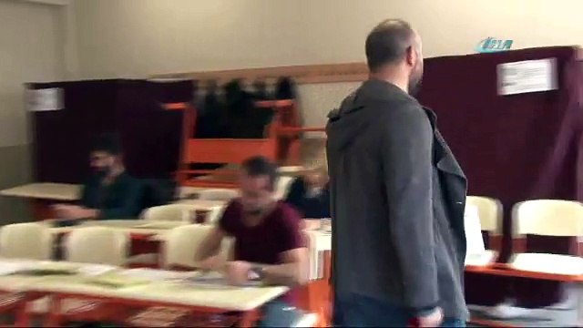 Halit Ergenç’in oy pusulasında farklı damga krizi