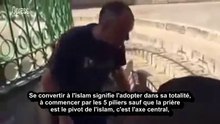 Un américain se convertit  au sein de la mosquée AL AQSA