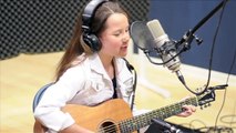 10yo Girl does an amazing cover of 99 Red Balloons with single Guitar