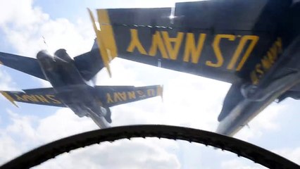 La formation "Ecureuil" comme si vous y êtiez avec les blue angels !