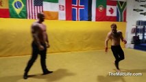 Combat UFC entre Conor McGregor et The Mountain de Game Of Thrones