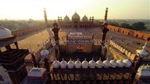 Aazaan with Aerial View of Badshahi Masjid - Lahore, Pakistan - Harmonious voice of Sheikh Mashary Rashed Al-Afasy