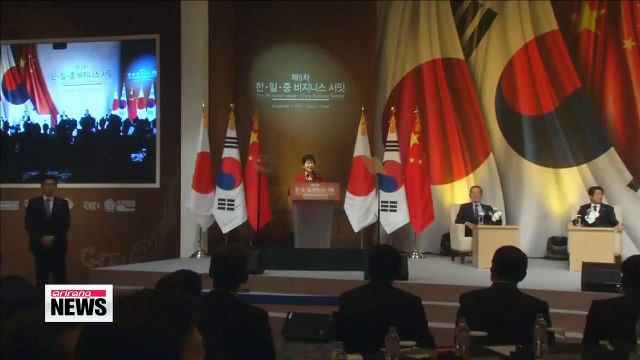Leaders vow trilateral economic cooperation at business summit