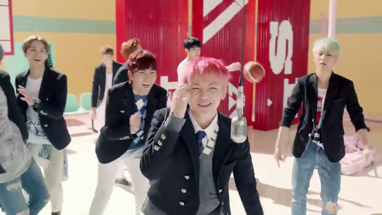 SEVENTEEN - 萬歲 MV (studio ver)