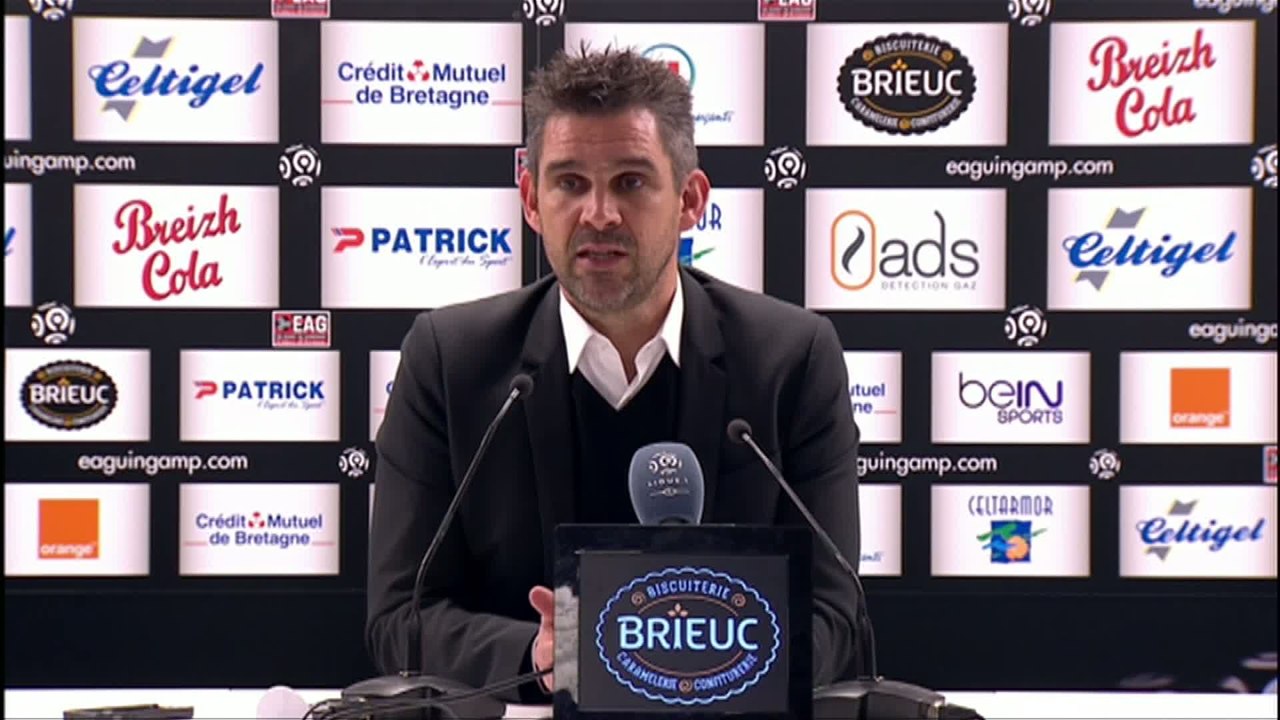 Foot - L1 - EAG : Gourvennec «Un penalty totalement imaginaire»