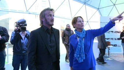 Sean Penn "optimiste" pour la COP 21, lors d'une rencontre avec Ségolène Royal