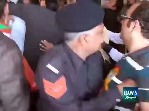 Gujrat polling station closed after fight between PTI and PMLN workers