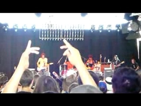 Noisettes Coachella 2007 2